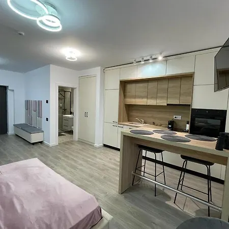 Aparthotel Ava *